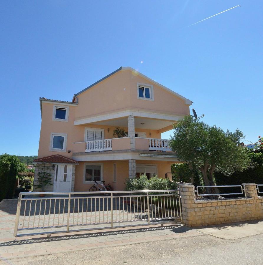 Sreca Apartment Near Beach With Bbq Bibinje Exterior foto